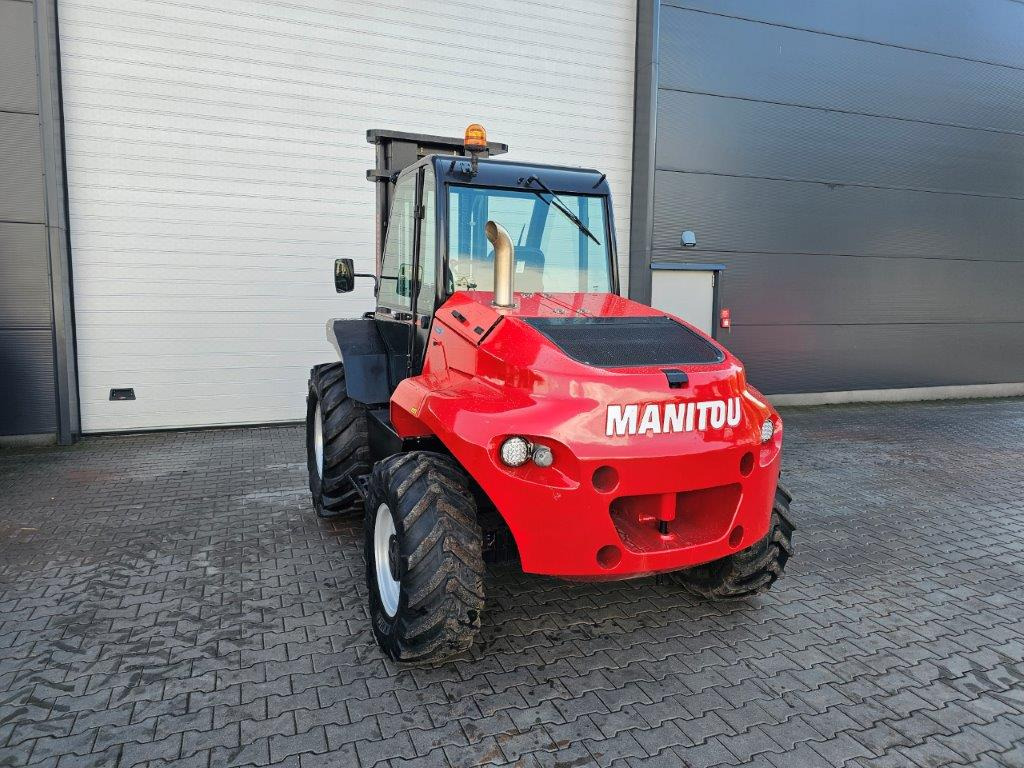 Manitou M50-4D - TRIPLEX- 4x4 - Ebatasasel maastikul kohanduv kahveltõstuk: pilt 5 Manitou M50-4D - TRIPLEX- 4x4 - Ebatasasel maastikul kohanduv kahveltõstuk: pilt 5