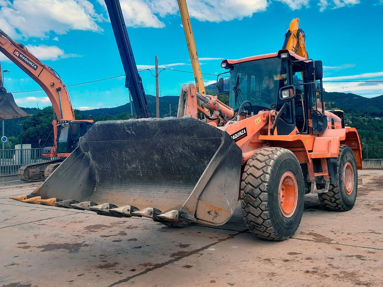 DOOSAN DL250-3 - Rataslaadur: pilt 4 DOOSAN DL250-3 - Rataslaadur: pilt 4