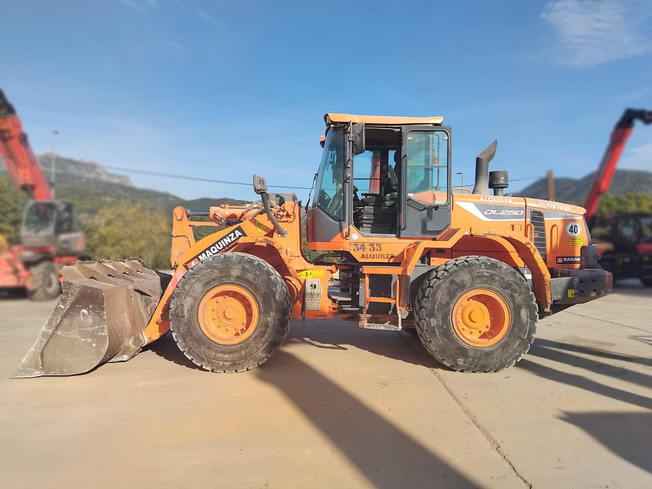 DOOSAN DL250-5 - Rataslaadur: pilt 1 DOOSAN DL250-5 - Rataslaadur: pilt 1