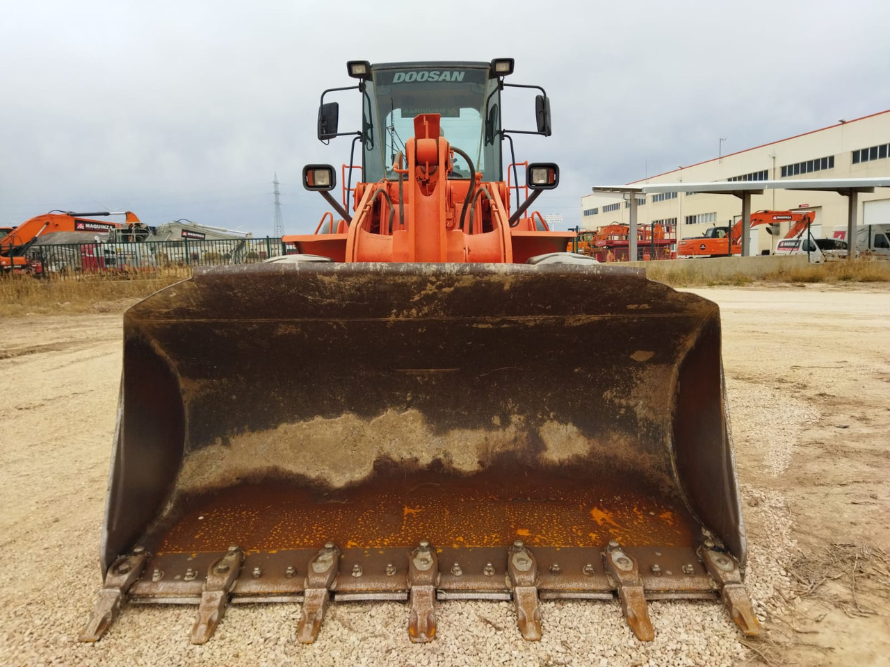 DOOSAN DL300 - Rataslaadur: pilt 4 DOOSAN DL300 - Rataslaadur: pilt 4