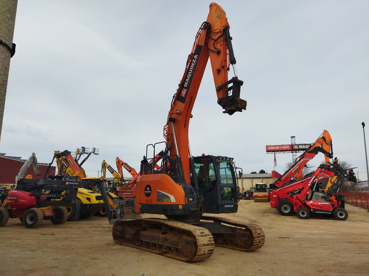 DOOSAN DX235LCR - Lintekskavaator: pilt 1 DOOSAN DX235LCR - Lintekskavaator: pilt 1
