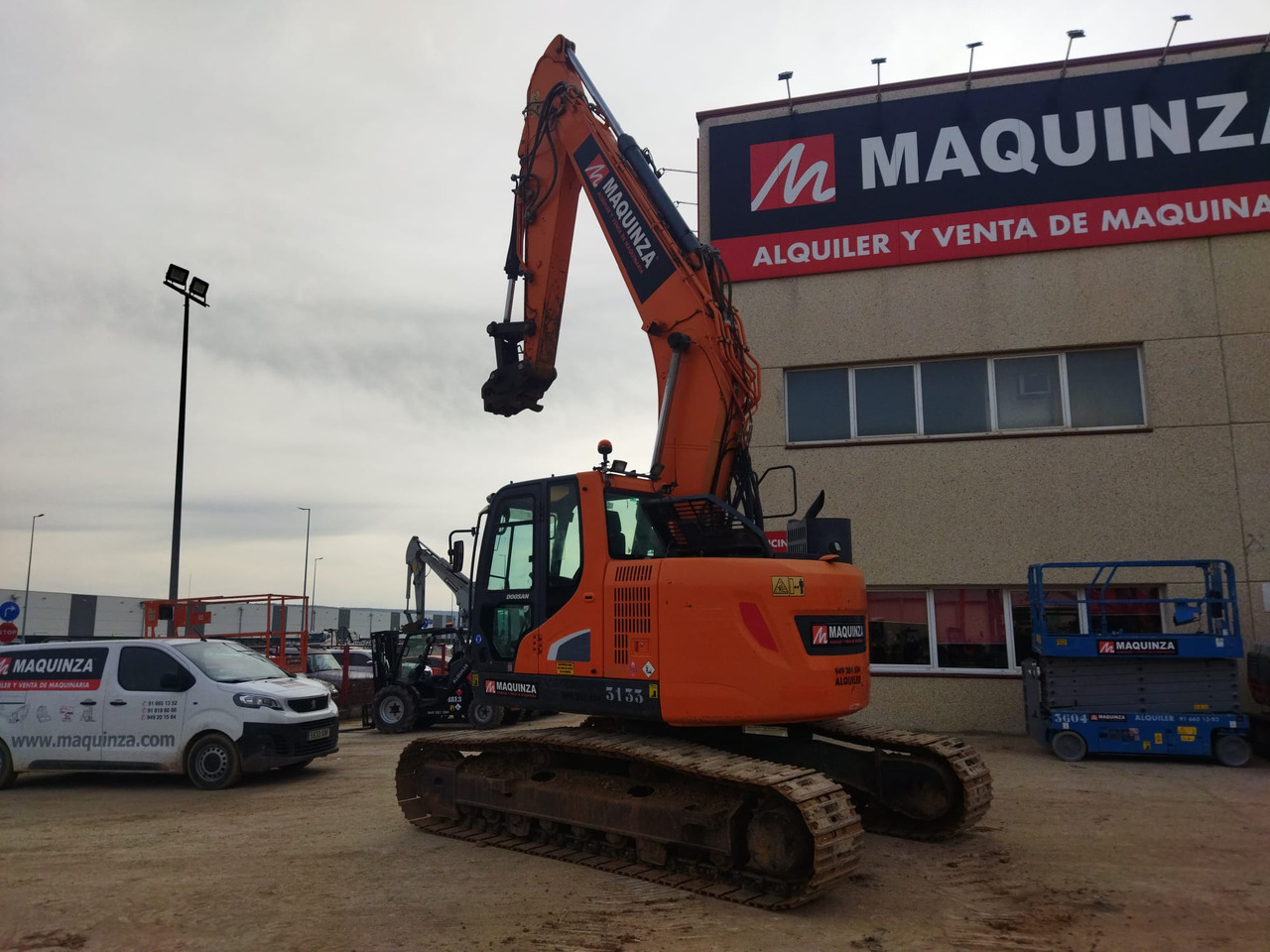 Lintekskavaator DOOSAN DX235LCR: pilt 6