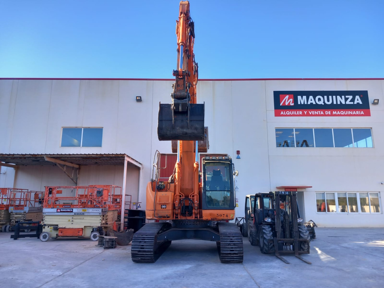 DOOSAN DX235LCR - Lintekskavaator: pilt 2 DOOSAN DX235LCR - Lintekskavaator: pilt 2