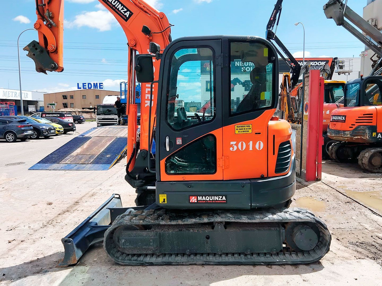DOOSAN DX60R - Miniekskavaator: pilt 1 DOOSAN DX60R - Miniekskavaator: pilt 1