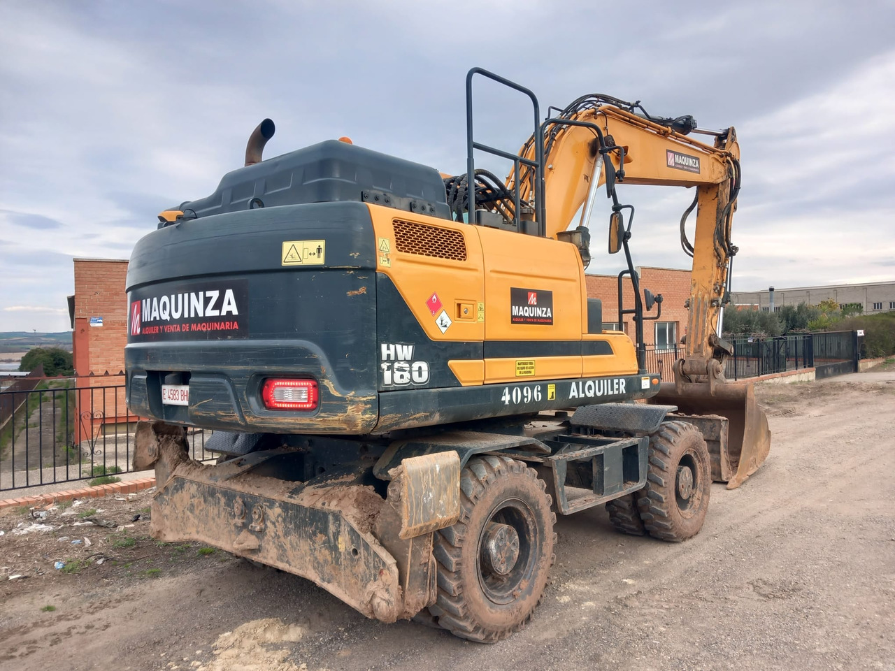 HYUNDAI HW180 - Ratastel ekskavaator: pilt 5 HYUNDAI HW180 - Ratastel ekskavaator: pilt 5