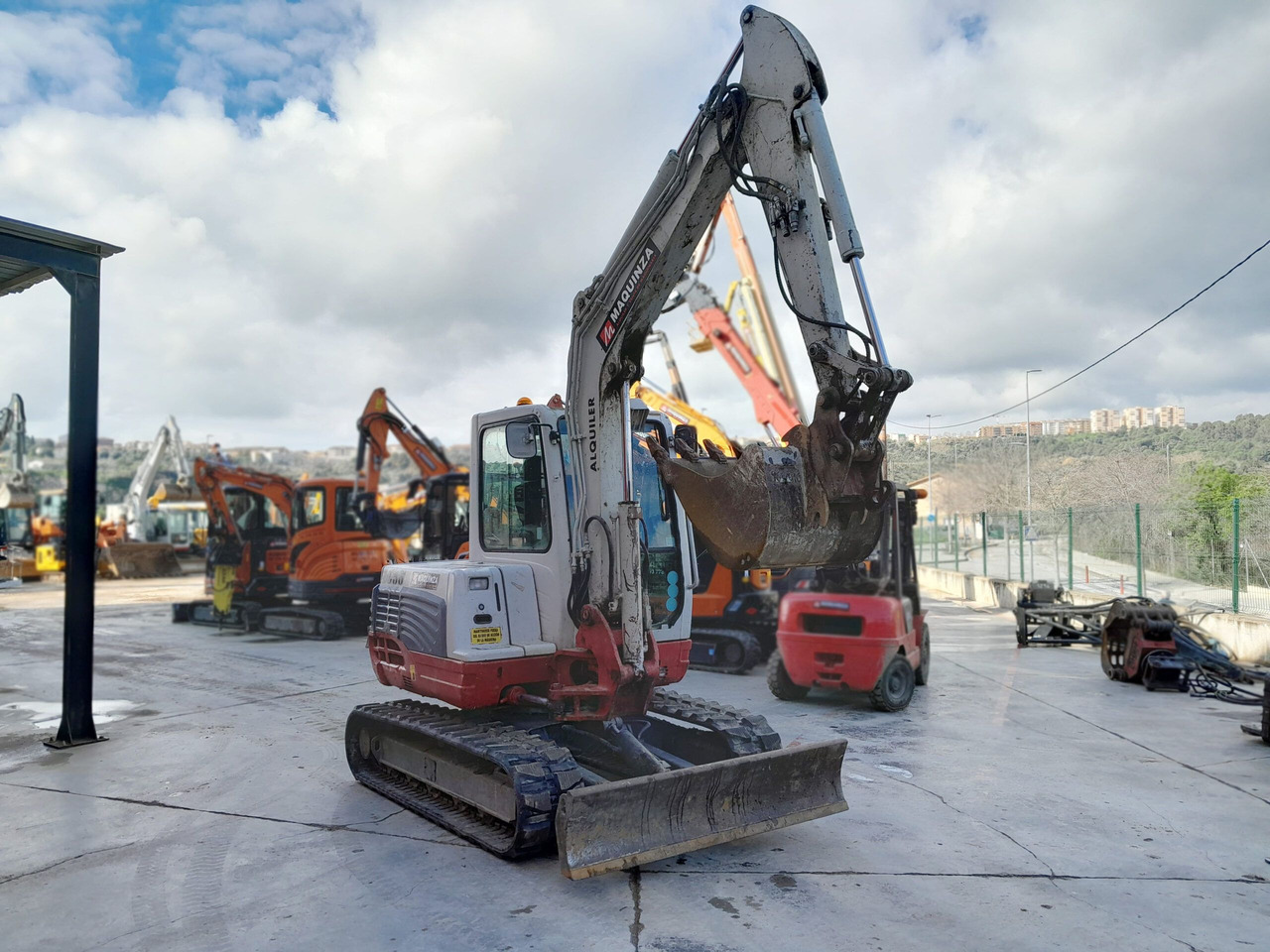 TAKEUCHI TB250 - Miniekskavaator: pilt 4 TAKEUCHI TB250 - Miniekskavaator: pilt 4