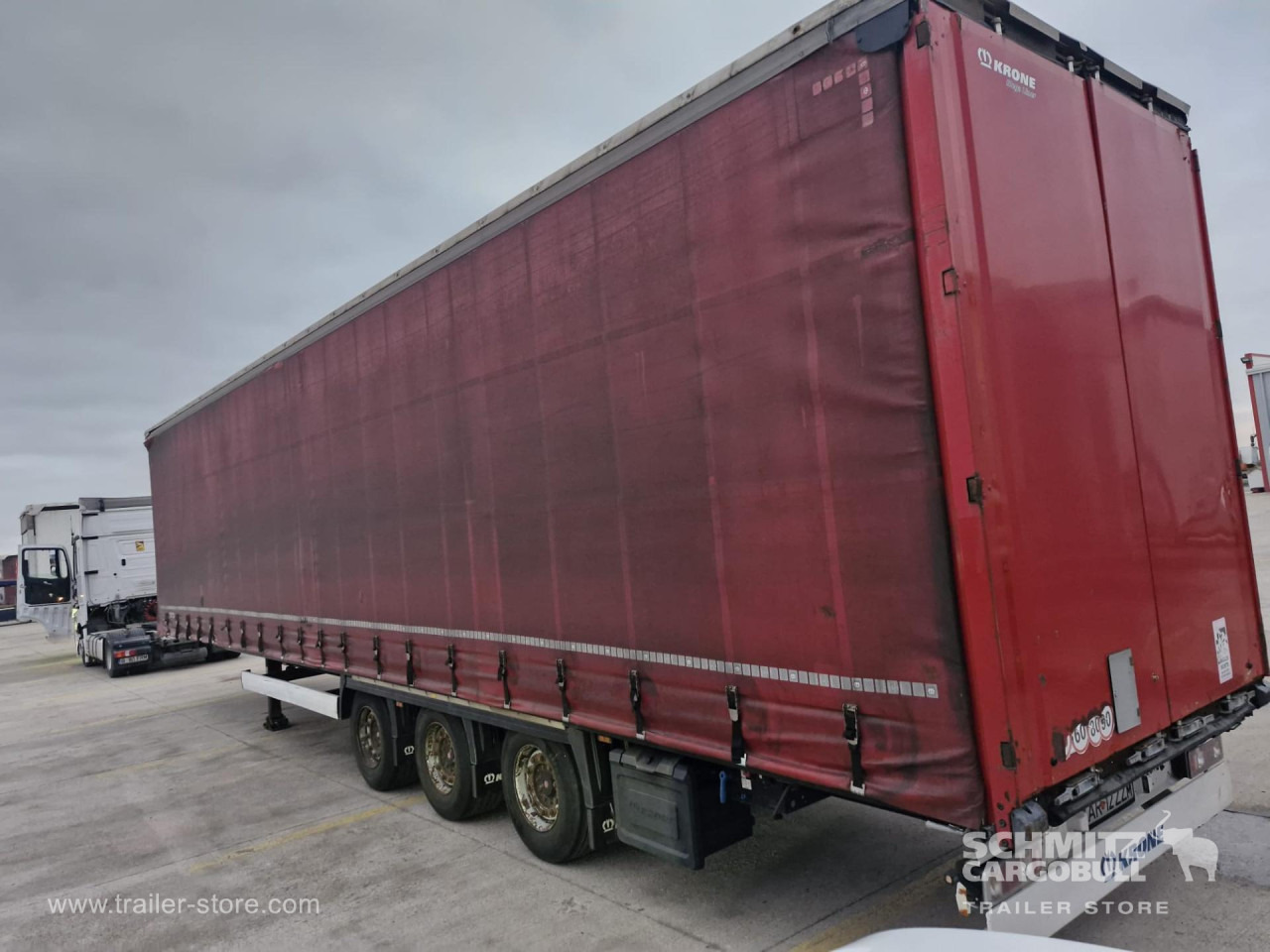 KRONE Curtainsider Mega - Tentpoolhaagis: pilt 5 KRONE Curtainsider Mega - Tentpoolhaagis: pilt 5