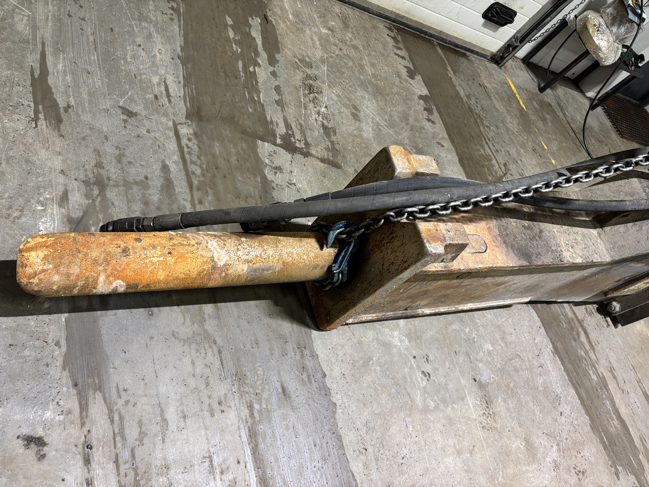 Atlas Copco MB1700 - Hüdrauliline haamer: pilt 2 Atlas Copco MB1700 - Hüdrauliline haamer: pilt 2
