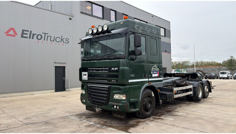 DAF 105 XF 460 (6X2 / AIRCO / GOOD CONDITION / BONNE ETAT) - Kabiinišassiiga veoauto: pilt 1 DAF 105 XF 460 (6X2 / AIRCO / GOOD CONDITION / BONNE ETAT) - Kabiinišassiiga veoauto: pilt 1