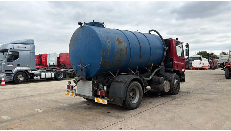 DAF 75 ATI 270 (10500 L / MANUAL PUMP / MANUAL GEARBOX / STEEL SUSP. / LAMES / POMPE MANUELLE) - Vaakumveok: pilt 4 DAF 75 ATI 270 (10500 L / MANUAL PUMP / MANUAL GEARBOX / STEEL SUSP. / LAMES / POMPE MANUELLE) - Vaakumveok: pilt 4