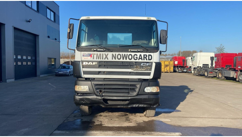 DAF CF 85.380 (EURO 3 / MANUAL GEARBOX / BOITE MANUELLE / BIG HUB / GRAND PONT / LAMES) - Kabiinišassiiga veoauto: pilt 2 DAF CF 85.380 (EURO 3 / MANUAL GEARBOX / BOITE MANUELLE / BIG HUB / GRAND PONT / LAMES) - Kabiinišassiiga veoauto: pilt 2