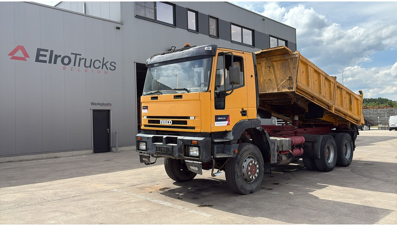 Iveco Eurotrakker 260 E 34 (POMPE MANUELLE / 6X6 / LAMES / GRAND PONT / STEEL SUSP. / MANUAL PUMP) - Kallurauto: pilt 1 Iveco Eurotrakker 260 E 34 (POMPE MANUELLE / 6X6 / LAMES / GRAND PONT / STEEL SUSP. / MANUAL PUMP) - Kallurauto: pilt 1