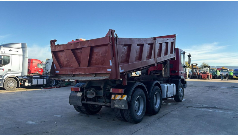 Iveco Eurotrakker 260 E 34 (POMPE MANUELLE / MANUAL PUMP / LAMES / GRAND PONT / BOITE MANUELLE) - Kallurauto: pilt 4 Iveco Eurotrakker 260 E 34 (POMPE MANUELLE / MANUAL PUMP / LAMES / GRAND PONT / BOITE MANUELLE) - Kallurauto: pilt 4