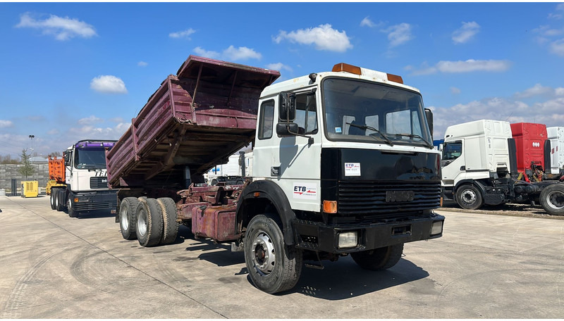 Iveco MAGIRUS 260 - 34 (LIVRAISON GRATUITE AU PORT D'ANVERS / POMPE MANUELLE) - Kallurauto: pilt 4 Iveco MAGIRUS 260 - 34 (LIVRAISON GRATUITE AU PORT D'ANVERS / POMPE MANUELLE) - Kallurauto: pilt 4