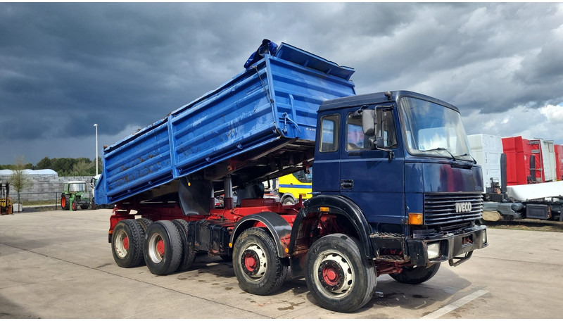 Iveco Magirus 340-34 (GRAND PONT / LAMES / POMPE MANUELLE / PARFAIT) - Kallurauto: pilt 4 Iveco Magirus 340-34 (GRAND PONT / LAMES / POMPE MANUELLE / PARFAIT) - Kallurauto: pilt 4