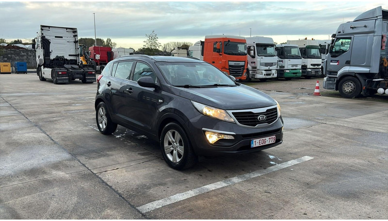 Kia NEW sportage  (VOITURE BELGE / BELGIAN CAR / AIRCO) - Maastur: pilt 3 Kia NEW sportage  (VOITURE BELGE / BELGIAN CAR / AIRCO) - Maastur: pilt 3
