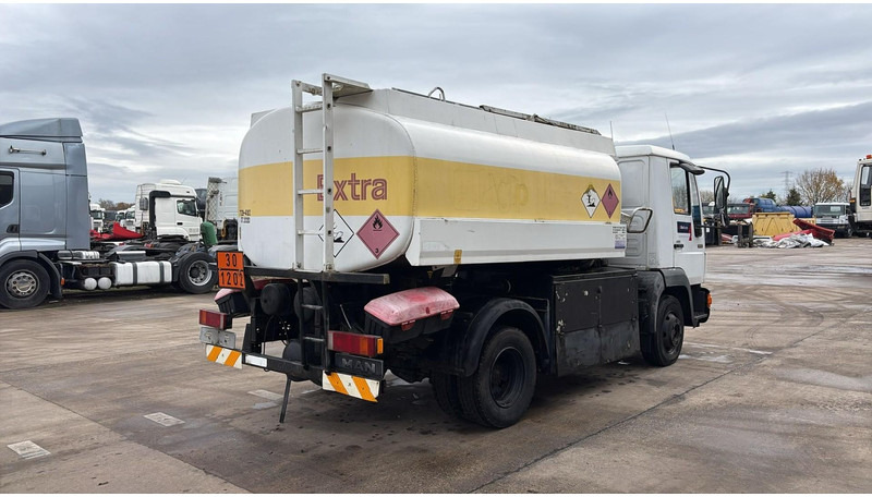 MAN 10.153 (7500L / FULL STEEL / LAMES / BOITE MANUELLE / MANUAL GEARBOX) - Tsisternauto: pilt 4 MAN 10.153 (7500L / FULL STEEL / LAMES / BOITE MANUELLE / MANUAL GEARBOX) - Tsisternauto: pilt 4