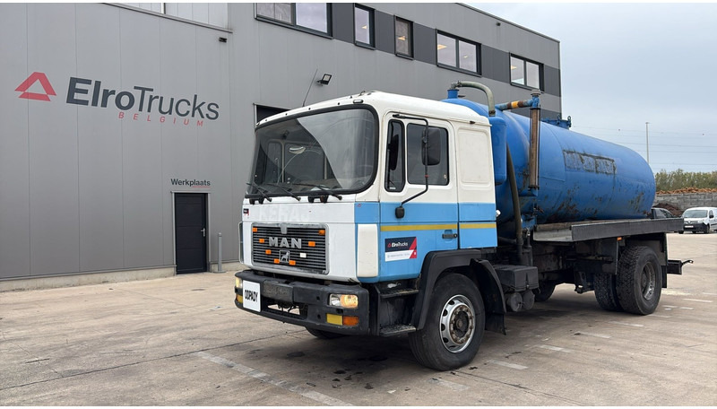 MAN 18.232 (MANUAL PUMP / POMPE MANUELLE / 11.000L) - Vaakumveok: pilt 1 MAN 18.232 (MANUAL PUMP / POMPE MANUELLE / 11.000L) - Vaakumveok: pilt 1