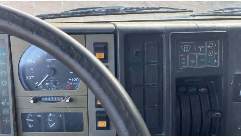 Kabiinišassiiga veoauto MAN 19.342 (BOITE MANUELLE / MANUAL GEARBOX): pilt 13 Kabiinišassiiga veoauto MAN 19.342 (BOITE MANUELLE / MANUAL GEARBOX): pilt 13