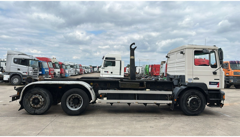 MAN 26.312 (6 CYLINDER / 6X2 / BELGIAN TRUCK IN GOOD CONDITION) - Kabiinišassiiga veoauto: pilt 4 MAN 26.312 (6 CYLINDER / 6X2 / BELGIAN TRUCK IN GOOD CONDITION) - Kabiinišassiiga veoauto: pilt 4