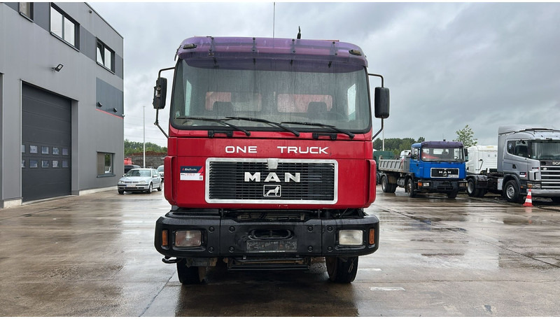 MAN 26.403 (STEEL SUSPENSION / VERY CLEAN / 6 CYLINDER / BIG AXLE / EURO 2) - Kallurauto: pilt 2 MAN 26.403 (STEEL SUSPENSION / VERY CLEAN / 6 CYLINDER / BIG AXLE / EURO 2) - Kallurauto: pilt 2