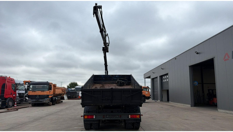 MAN LE 250 (MANUAL PUMP / MANUAL GEARBOX / TIPPER + CRANE / GOOD CONDITION) - Kallurauto, Kraanaga veoauto: pilt 5 MAN LE 250 (MANUAL PUMP / MANUAL GEARBOX / TIPPER + CRANE / GOOD CONDITION) - Kallurauto, Kraanaga veoauto: pilt 5