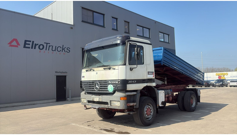 Mercedes-Benz Actros 1843 (4X4 / EPS / GRAND PONT / LAMES / V6 / 2 PONTS) - Kallurauto: pilt 1 Mercedes-Benz Actros 1843 (4X4 / EPS / GRAND PONT / LAMES / V6 / 2 PONTS) - Kallurauto: pilt 1