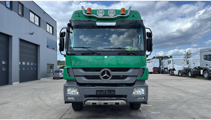 Mercedes-Benz Actros 2646 (LAMES / V6 / GRAND PONT / STEEL SUSP / MP3 / BOITE MANUELLE) - Kabiinišassiiga veoauto: pilt 5 Mercedes-Benz Actros 2646 (LAMES / V6 / GRAND PONT / STEEL SUSP / MP3 / BOITE MANUELLE) - Kabiinišassiiga veoauto: pilt 5