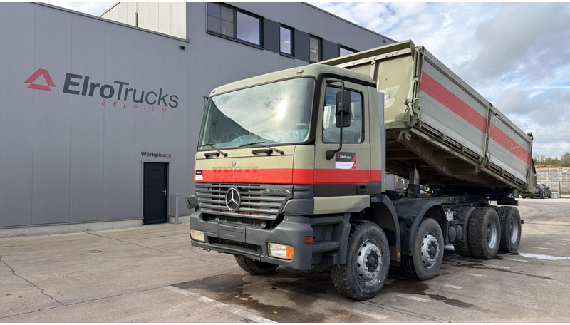 Mercedes-Benz Actros 3235 (EPS / LAMES / GRAND PONT / STEEL SUSP. / 3 PEDALES / MP1) - Kallurauto: pilt 1 Mercedes-Benz Actros 3235 (EPS / LAMES / GRAND PONT / STEEL SUSP. / 3 PEDALES / MP1) - Kallurauto: pilt 1