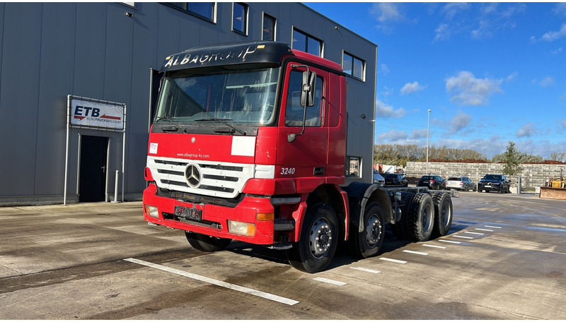 Mercedes-Benz Actros 3240 (GRAND PONT / LAMES / EPS / MP1 / 12 ROUES) - Kabiinišassiiga veoauto: pilt 1 Mercedes-Benz Actros 3240 (GRAND PONT / LAMES / EPS / MP1 / 12 ROUES) - Kabiinišassiiga veoauto: pilt 1