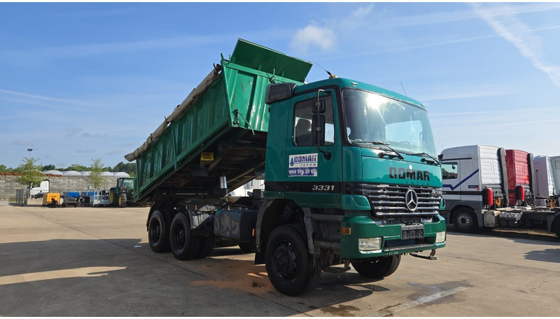 Mercedes-Benz Actros 3331 (BOITE MANUELLE / 6X6 / LAMES / GRAND PONT / V6) - Kallurauto: pilt 3 Mercedes-Benz Actros 3331 (BOITE MANUELLE / 6X6 / LAMES / GRAND PONT / V6) - Kallurauto: pilt 3