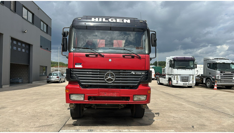 Mercedes-Benz Actros 4143 (8X6 / LAMES / EPS / V6 / GRAND PONT / BIG AXLE / 3 PEDALES) - Kallurauto: pilt 2 Mercedes-Benz Actros 4143 (8X6 / LAMES / EPS / V6 / GRAND PONT / BIG AXLE / 3 PEDALES) - Kallurauto: pilt 2