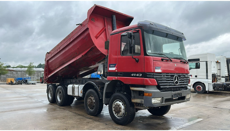 Mercedes-Benz Actros 4143 (BOITE MANUELLE / 8X8 / MANUAL GEARBOX / LAMES / GRAND PONT / BIG AXLE) - Kallurauto: pilt 3 Mercedes-Benz Actros 4143 (BOITE MANUELLE / 8X8 / MANUAL GEARBOX / LAMES / GRAND PONT / BIG AXLE) - Kallurauto: pilt 3