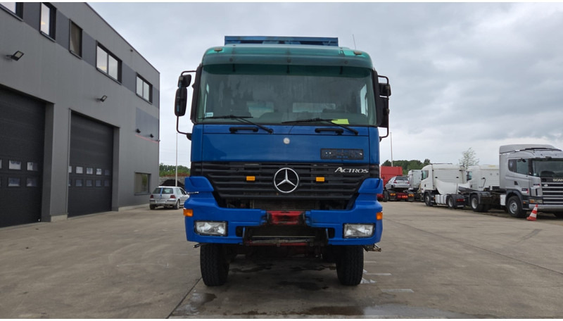 Mercedes-Benz Actros 4143 (EPS / 8X6 / LAMES / GRAND PONT / V6 / 3 PEDALES / MP1) - Kallurauto: pilt 2 Mercedes-Benz Actros 4143 (EPS / 8X6 / LAMES / GRAND PONT / V6 / 3 PEDALES / MP1) - Kallurauto: pilt 2