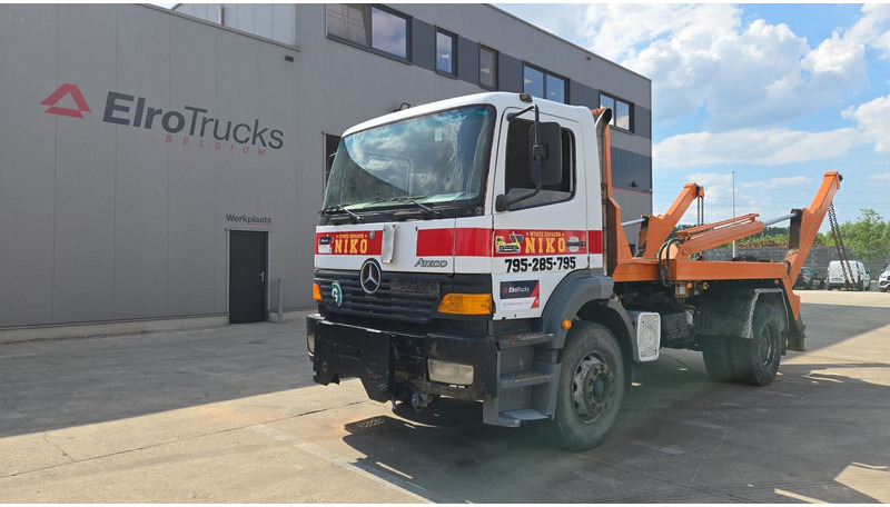 Mercedes-Benz Atego 1823 (BIG AXLE / STEEL SUSP. / LAMES / BOITE MANUELLE / MANUAL GETRIEBE) - Konteinerveduk/ Tõstukiga veoauto: pilt 1 Mercedes-Benz Atego 1823 (BIG AXLE / STEEL SUSP. / LAMES / BOITE MANUELLE / MANUAL GETRIEBE) - Konteinerveduk/ Tõstukiga veoauto: pilt 1