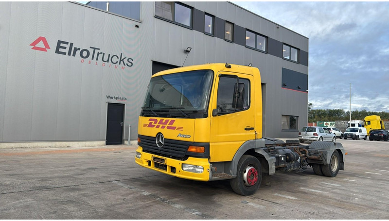 Mercedes-Benz Atego 815 (BOITE MANUELLE / MANUAL GEARBOX) - Kabiinišassiiga veoauto: pilt 1 Mercedes-Benz Atego 815 (BOITE MANUELLE / MANUAL GEARBOX) - Kabiinišassiiga veoauto: pilt 1