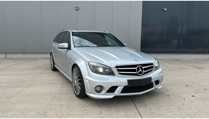 Mercedes-Benz C-Klasse 63 AMG (LICHTE VRACHT / BELGISCHE WAGEN / V8 / OPEN DAK) - Auto: pilt 3 Mercedes-Benz C-Klasse 63 AMG (LICHTE VRACHT / BELGISCHE WAGEN / V8 / OPEN DAK) - Auto: pilt 3