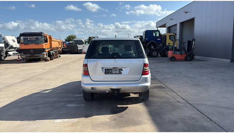 Mercedes-Benz M-Klasse ML 270 CDI - Maastur: pilt 5 Mercedes-Benz M-Klasse ML 270 CDI - Maastur: pilt 5