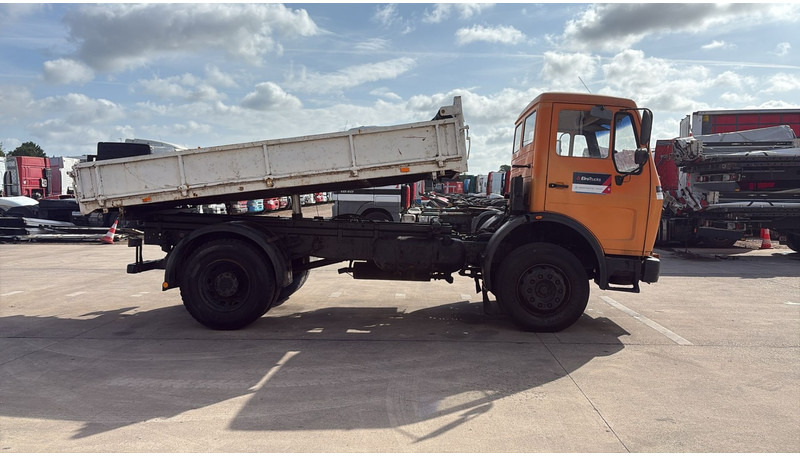 Mercedes-Benz SK 1628 (V8 / LAMES / GRAND PONT / POMPE MANUELLE) - Kallurauto: pilt 4 Mercedes-Benz SK 1628 (V8 / LAMES / GRAND PONT / POMPE MANUELLE) - Kallurauto: pilt 4
