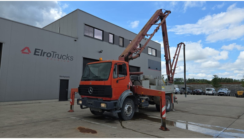 Mercedes-Benz SK 1824 (V6 / LAMES / GRAND PONT / PUTZMEISTER 24M/ JOYSTICK / RADIO) - Betoonipump: pilt 1 Mercedes-Benz SK 1824 (V6 / LAMES / GRAND PONT / PUTZMEISTER 24M/ JOYSTICK / RADIO) - Betoonipump: pilt 1