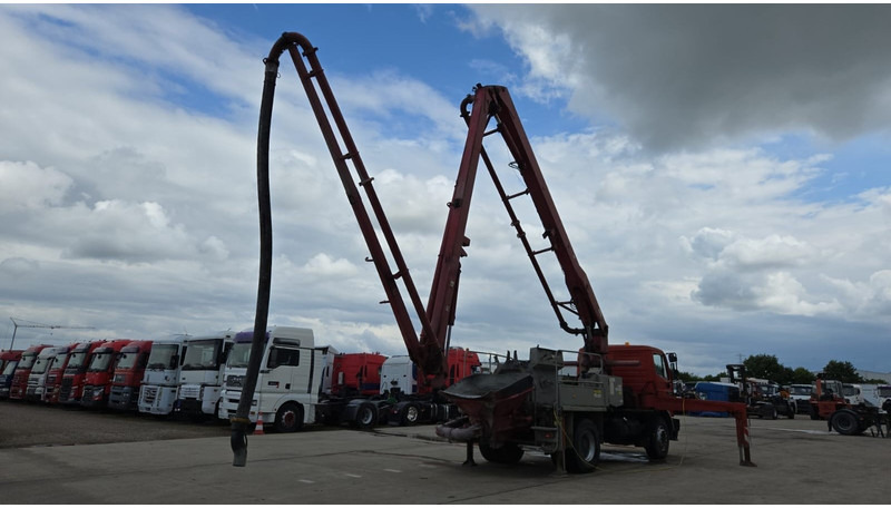 Mercedes-Benz SK 1824 (V6 / LAMES / GRAND PONT / PUTZMEISTER 24M/ JOYSTICK / RADIO) - Betoonipump: pilt 4 Mercedes-Benz SK 1824 (V6 / LAMES / GRAND PONT / PUTZMEISTER 24M/ JOYSTICK / RADIO) - Betoonipump: pilt 4