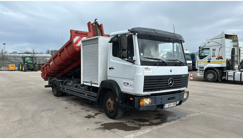 Mercedes-Benz SK 814 (BELGIAN TRUCK / HOOK / PERFECT CONDITION !!! / WITH CONTAINER / 363000 KM !!!! ) - Konkstõstukiga veoauto: pilt 4 Mercedes-Benz SK 814 (BELGIAN TRUCK / HOOK / PERFECT CONDITION !!! / WITH CONTAINER / 363000 KM !!!! ) - Konkstõstukiga veoauto: pilt 4