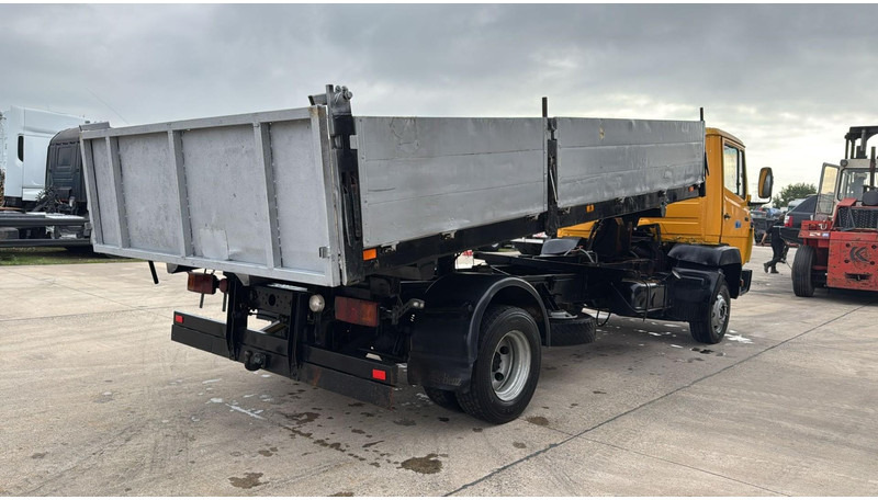 Mercedes-Benz SK 814 (MANUAL PUMP / POMPE MANUELLE / LAMES) - Kallurauto: pilt 4 Mercedes-Benz SK 814 (MANUAL PUMP / POMPE MANUELLE / LAMES) - Kallurauto: pilt 4