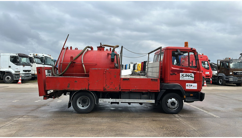 Mercedes-Benz SK 814 (VIDANGEUR / VACUUM / AUXILAIRY / SPER / STEEL SUSP. / LAMES) - Vaakumveok: pilt 4 Mercedes-Benz SK 814 (VIDANGEUR / VACUUM / AUXILAIRY / SPER / STEEL SUSP. / LAMES) - Vaakumveok: pilt 4