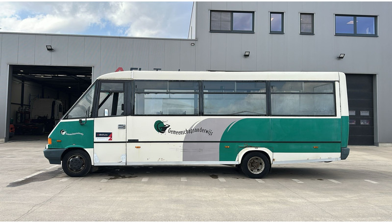 Linnaliini buss Mercedes-Benz Vario 614 (BELGIAN BUS / MANUAL PUMP / POMPE MANUELLE / BOITE MANUELLE / LAMES): pilt 8