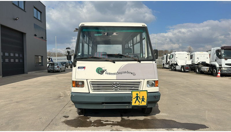 Mercedes-Benz Vario 614 (BELGIAN BUS / MANUAL PUMP / POMPE MANUELLE / BOITE MANUELLE / LAMES) - Linnaliini buss: pilt 2 Mercedes-Benz Vario 614 (BELGIAN BUS / MANUAL PUMP / POMPE MANUELLE / BOITE MANUELLE / LAMES) - Linnaliini buss: pilt 2