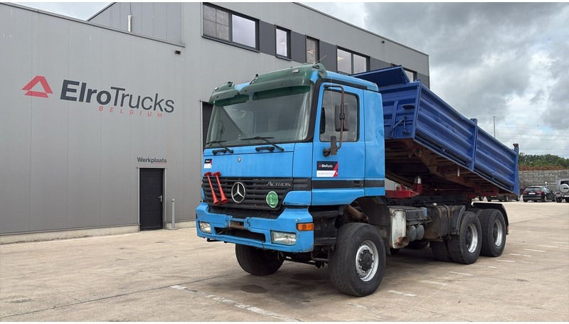 Mercedes-Benz actros 3340 (6X6 / BOITE MANUELLE /MANUAL GEARBOX / 3 PONTS / V6 / MP1) - Kallurauto: pilt 1 Mercedes-Benz actros 3340 (6X6 / BOITE MANUELLE /MANUAL GEARBOX / 3 PONTS / V6 / MP1) - Kallurauto: pilt 1