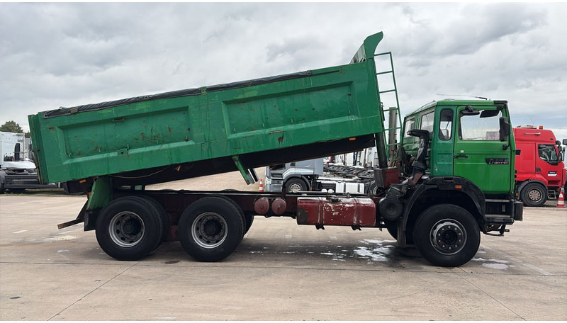Renault G 300 MAXTER (GRAND PONT / POMPE MANUELLE / 6X4) - Kallurauto: pilt 4 Renault G 300 MAXTER (GRAND PONT / POMPE MANUELLE / 6X4) - Kallurauto: pilt 4