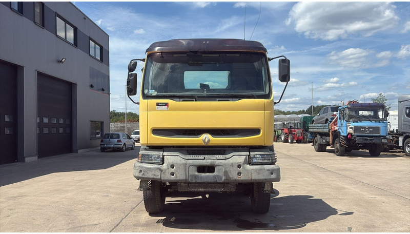 Renault KERAX 420 (BOITE MANUELLE / 8X4 / LAMES / MANUAL GEARBOX) - Kabiinišassiiga veoauto: pilt 2 Renault KERAX 420 (BOITE MANUELLE / 8X4 / LAMES / MANUAL GEARBOX) - Kabiinišassiiga veoauto: pilt 2