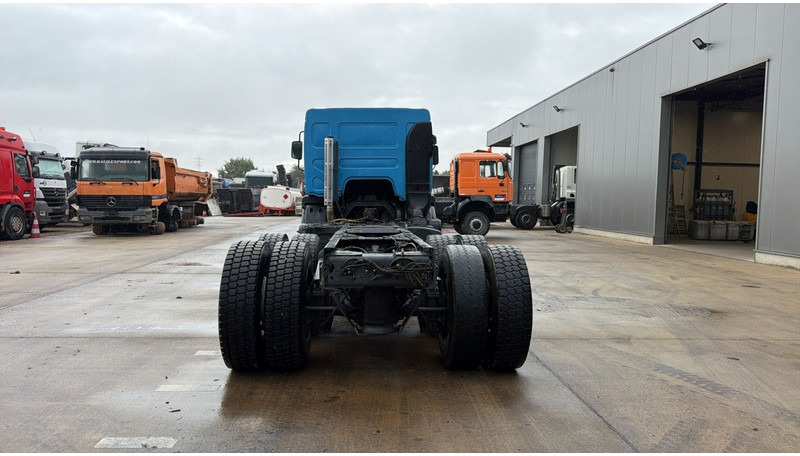 Renault KERAX 420 (LAMES / GRAND PONT / STEEL SUSP. / BIG AXLE / MANUAL GEARBOX / BOITE MANUELLE) - Kabiinišassiiga veoauto: pilt 5 Renault KERAX 420 (LAMES / GRAND PONT / STEEL SUSP. / BIG AXLE / MANUAL GEARBOX / BOITE MANUELLE) - Kabiinišassiiga veoauto: pilt 5